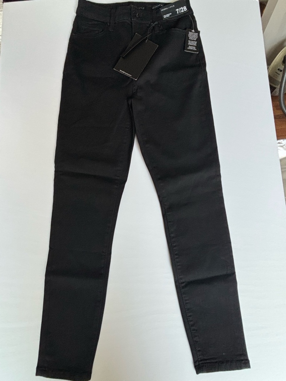 Kendall & Kylie‎ The Kontour High Rise Jeans in Black NWT